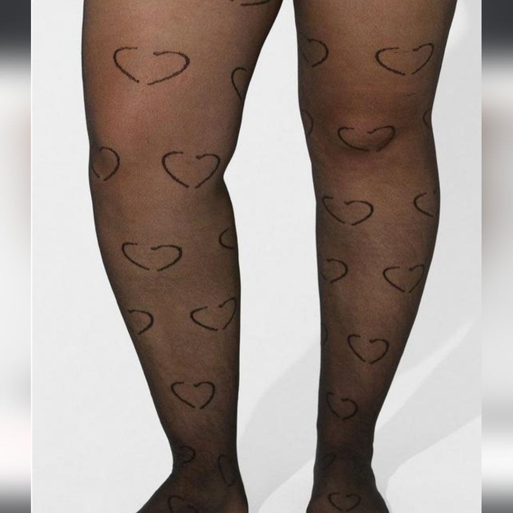 TORRID Allover Heart Tights Size: 1/2 = 14-20 NWT
